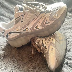 Valentino Garavani MS-2960 Size 41 EU